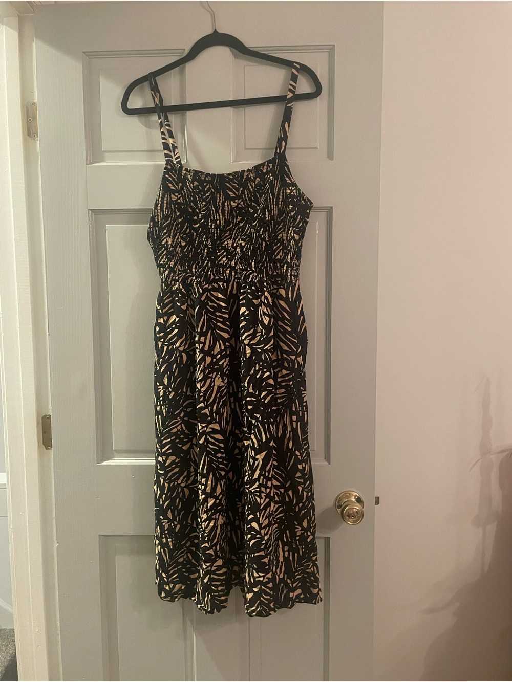 Sleeveless Black and Tan Patterned Midi Dress